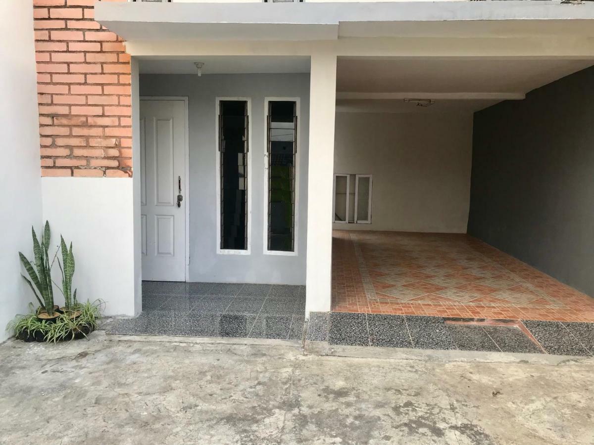 Villa Batu Keluarga Nn מראה חיצוני תמונה